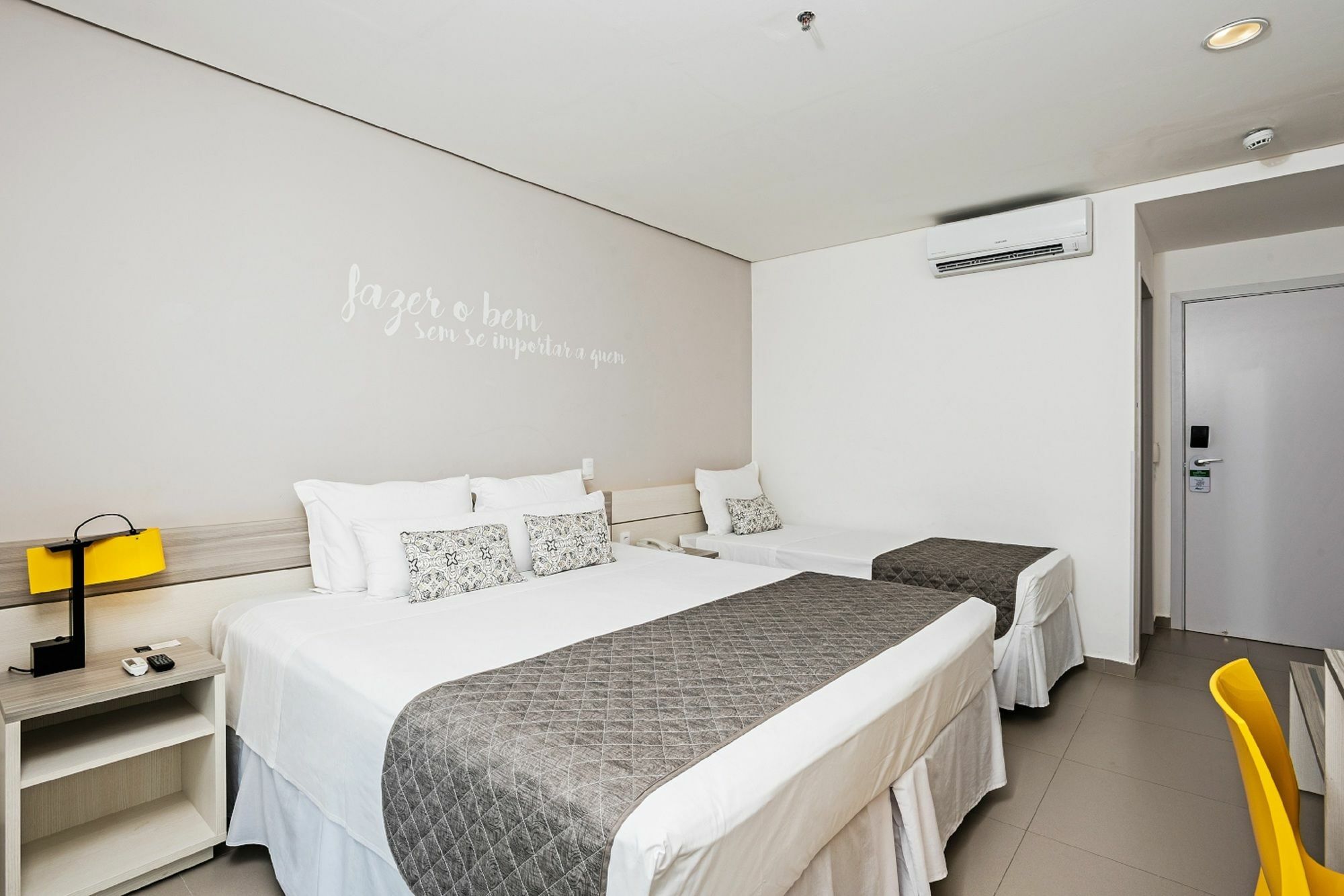 Nobile Hotel 과루자 외부 사진